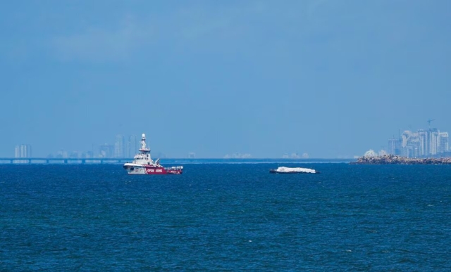 Barco humanitario llega a Gaza con 200 toneladas de ayuda