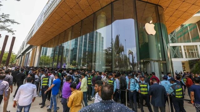 Apple abre su primera tienda física en la India