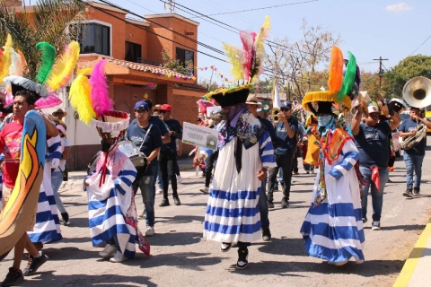 Con fiesta, reciben en Chalcatzingo Portal del Inframundo