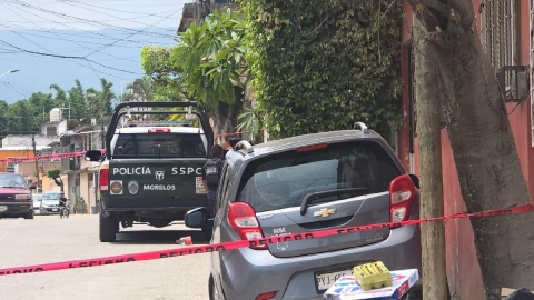El hombre quedó sin vida en la entrada de su vivienda.