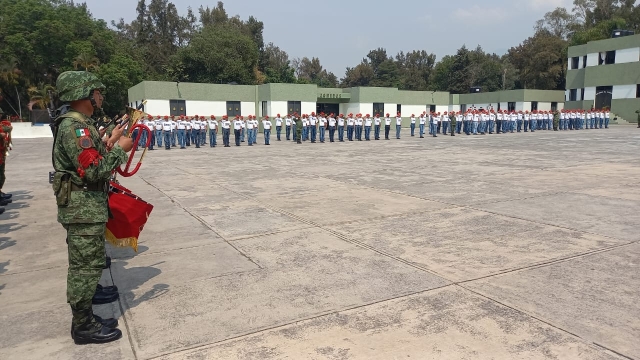 Ceremonia de toma de protesta a conscriptos del SMN, generación 2004