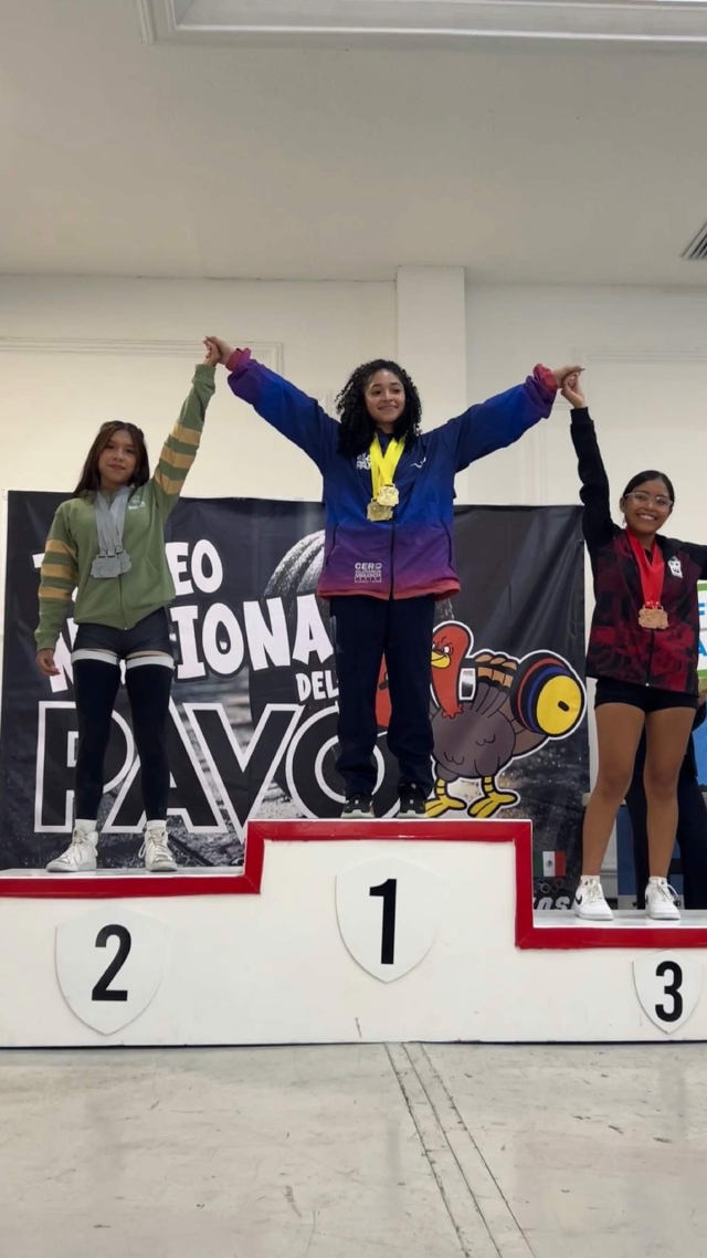Atletas ixtlecos brillan en Torneo Nacional del Pavo 2025