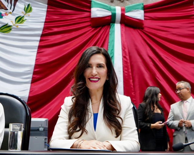 Kenia López Rabadán asume la presidencia de la Cámara de Diputados