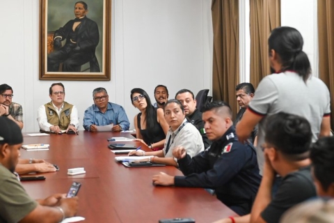 Establecen diálogo autoridades estatales con conductores de plataformas; liberan vialidades