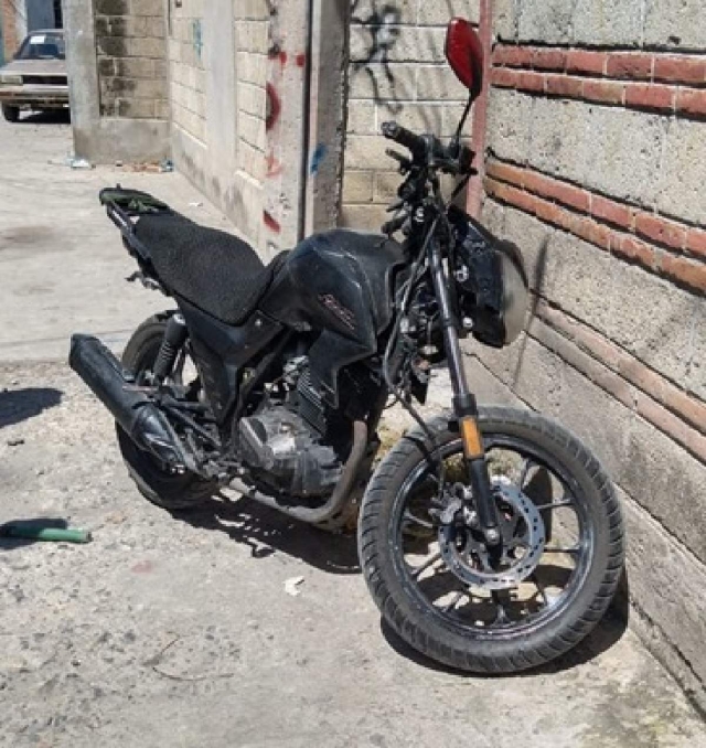 Hallan una moto abandonada en Puente de Ixtla