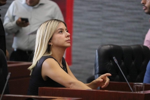 Alcaldes buscan recursos para pagar laudos