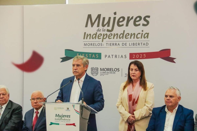 José Luis Urióstegui participó en la conferencia de prensa semanal de la gobernadora Margarita González Saravia. 