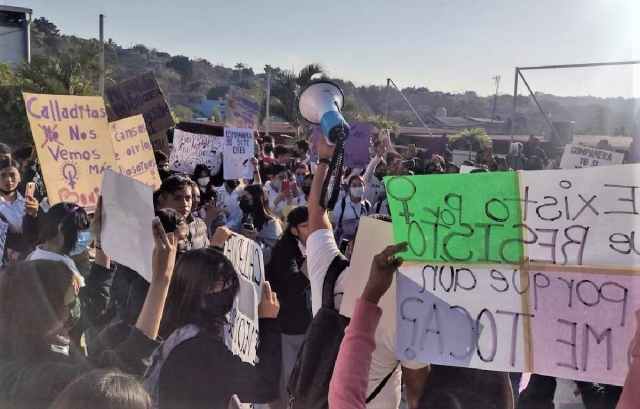 La movilización estudiantil comenzó desde temprana hora.