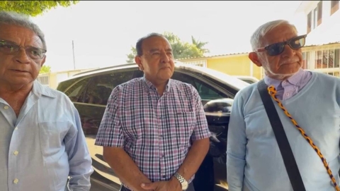 Los secretarios generales lamentaron qu&eacute; esta situaci&oacute;n sea recurrente, y dijeron que "no son limosneros".