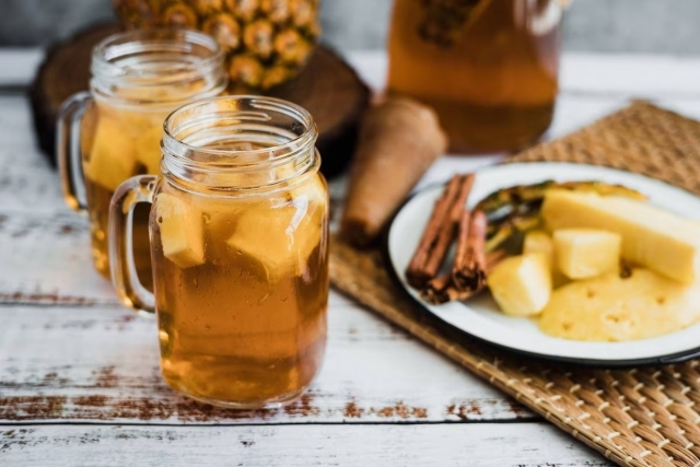 Sabor prehispánico: Descubre el tepache tradicional, paso a paso