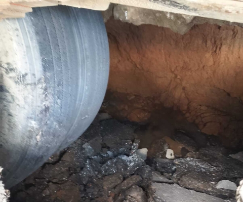 Labora personal del SAPAC en hundimiento registrado en Lomas de Ahuatlán