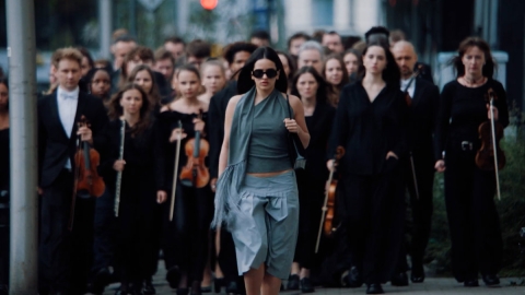 Rosalía estrena &#039;Berghain&#039; y sorprende cantando en alemán junto a Björk