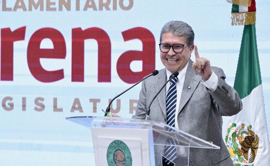 Monreal asegura que su viaje a España fue con recursos propios