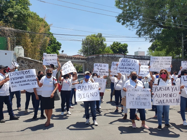 Realizan protesta trabajadores de TSJ