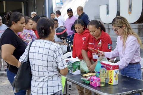 Ayer mismo comenzó a llegar la ayuda para los damnificados de Veracruz.