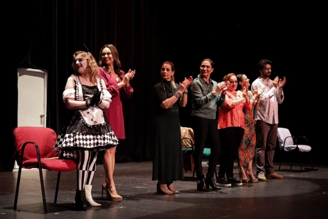 Se presenta con gran éxito la obra “Sin salida” en el Teatro Ocampo