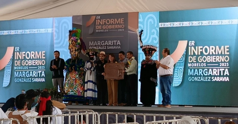Presenta gobernadora de Morelos su primer informe de gobierno en la regi&oacute;n norte, desde Tepoztl&aacute;n