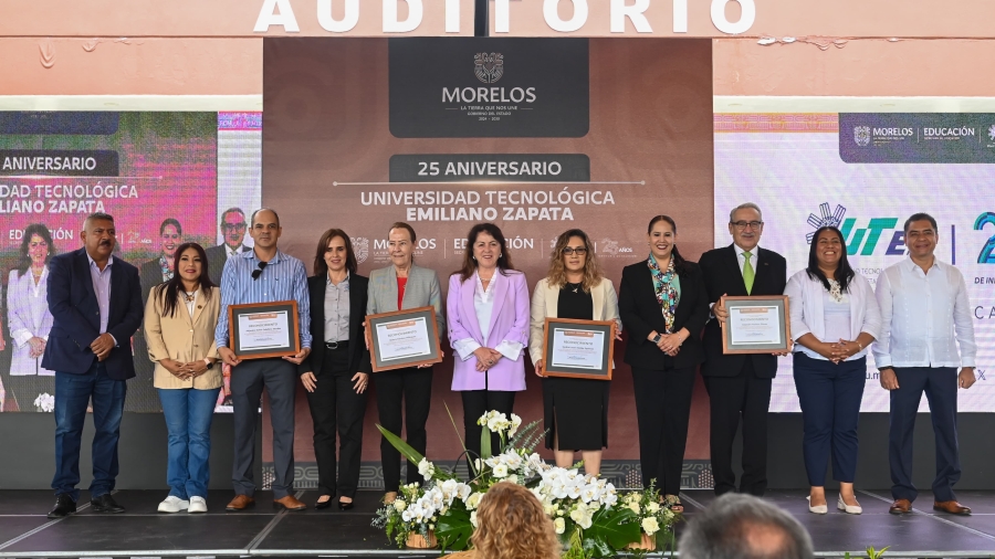 Ofrece gobierno de Margarita González Saravia alternativas para que 'ningún joven se quede sin estudiar'