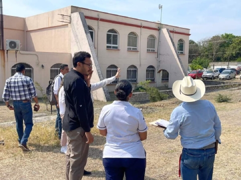 Este martes, el titular de la SDS recorrió diversas escuelas de Tetecala.