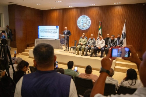 El fiscal general, Édgar Maldonado, anunció en conferencia de prensa la detención de presuntos integrantes de una célula de robo de autos vinculada al asesinato de Sarah Rendón Parra. 