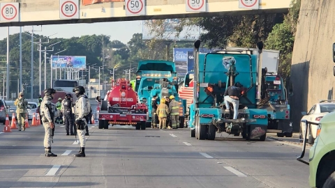 La circulaci&oacute;n vehicular se vio afectada durante poco m&aacute;s de tres horas. 