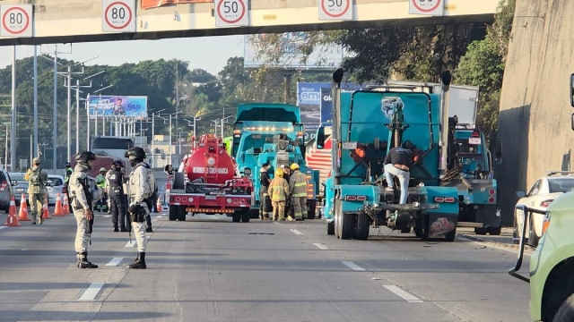 La circulaci&oacute;n vehicular se vio afectada durante poco m&aacute;s de tres horas. 