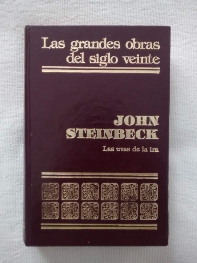 Edición de Las uvas de la ira que forma parte de la colección «Las grandes obras del siglo veinte» que Promexa lanzó hacia finales de los setenta, en colaboración con varias editoriales de prestigio. 