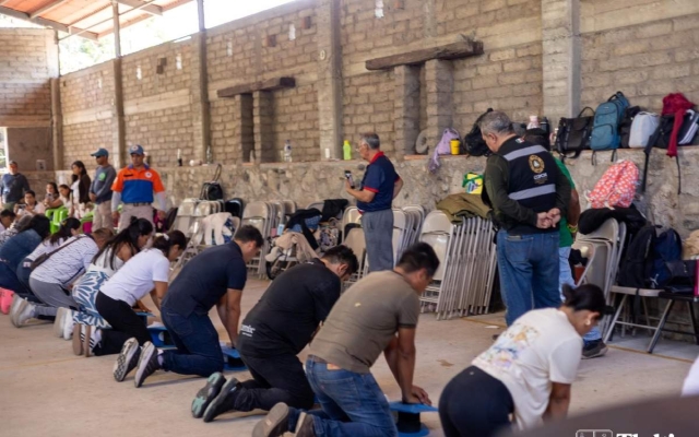   Los asistentes reconocieron la importancia de estar capacitados para afrontar diferentes contingencias en los planteles escolares.