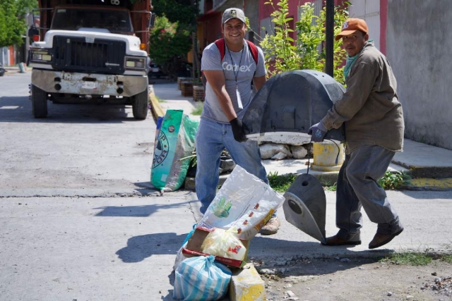 Apenas están empezando las lluvias y ya concluyó la campaña de descacharrización en Tlaquiltenango, para disminuir los criaderos potenciales del vector. 