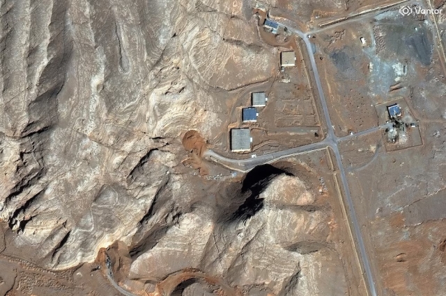 Israel y Estados Unidos atacan las principales sider&uacute;rgicas de Ir&aacute;n