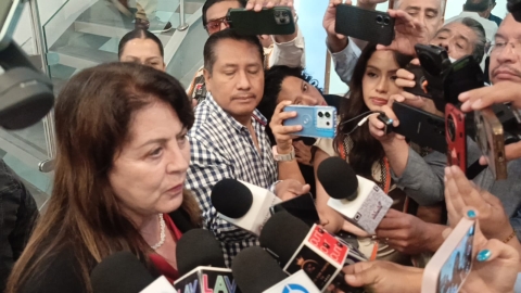 Asiste gobernadora de Morelos a sesión solemne del primer periodo ordinario de sesiones del segundo año de ejercicio constitucional