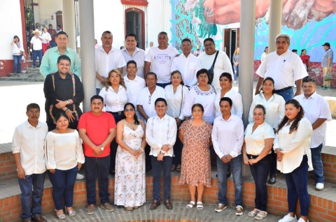 El alcalde invitó a las nuevas autoridades a tener una política de puertas abiertas para una mejor atención a la ciudadanía.