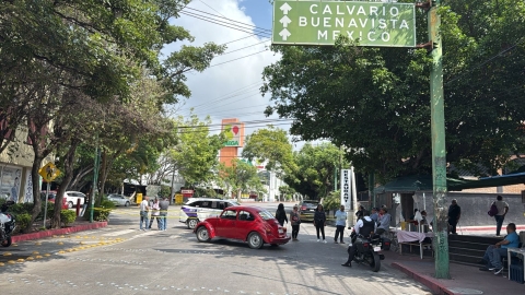 Se manifiestan jubilados del ayuntamiento capitalino; piden ser incorporados al Instituto de Crédito