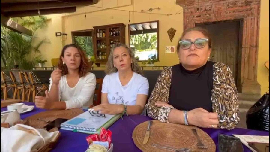 Docentes comparecieron ayer ante medios de comunicación y expusieron su posición sobre los hechos que son sujetos de investigación por parte de autoridades educativas.   