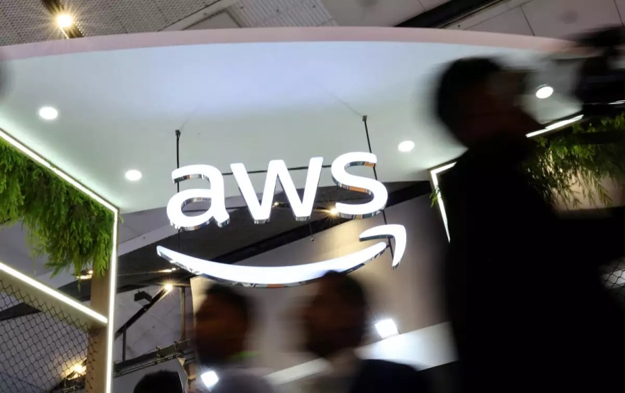 Caída global de Amazon Web Services provoca fallas en Netflix, Microsoft, Fortnite y más plataformas