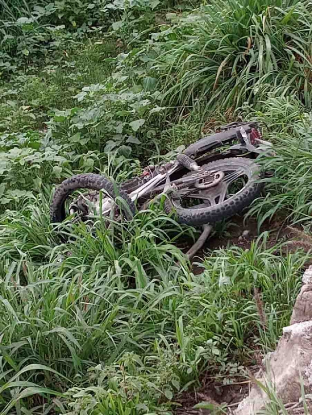 Se estrelló contra un auto