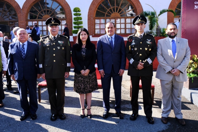 Asiste presidente del TSJ a ceremonia de toma de protesta de bandera en 24 Zona Militar