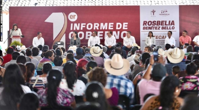 Atestigua Cuauhtémoc Blanco el primer informe de gobierno de Rosbelia Benítez, alcaldesa de Tetecala