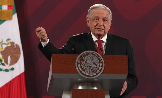 AMLO ofrece ayuda a mexicanos en Florida por paso de huracán Idalia