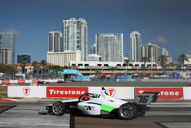 Ricardo Escotto logr&oacute; colocarse moment&aacute;neamente dentro de las diez primeras posiciones durante la carrera.