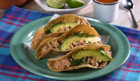 ¿Sin ganas de cocinar? Prepara estas crujientes pescadillas de atún en minutos