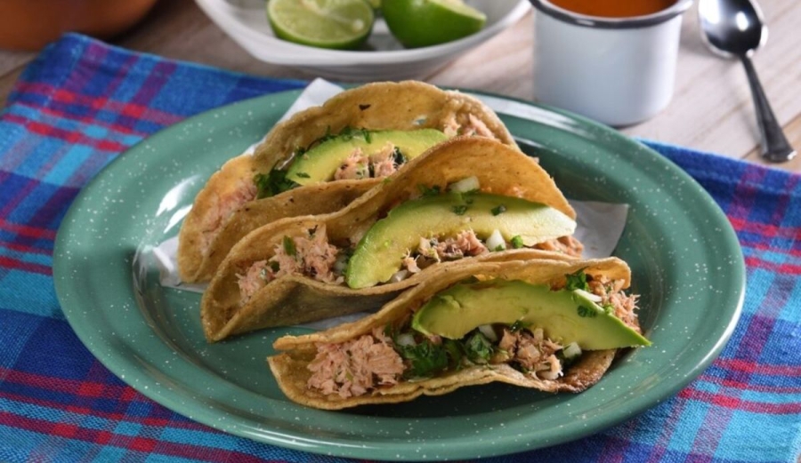 ¿Sin ganas de cocinar? Prepara estas crujientes pescadillas de atún en minutos