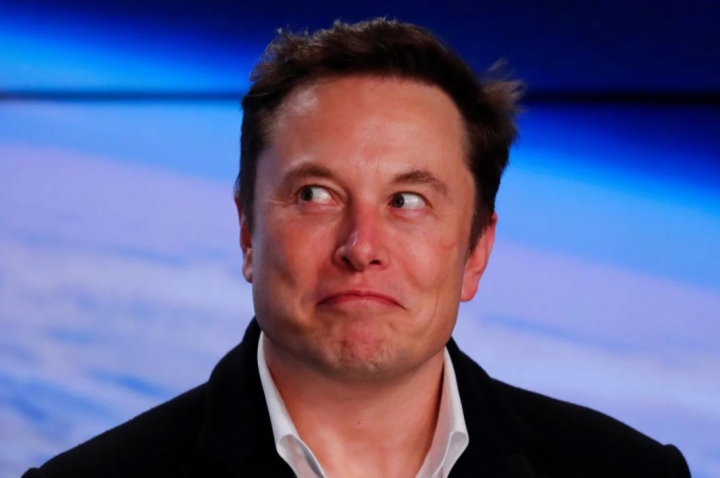 Elon Musk reacciona a la última locura sobre los NFTs de DOOM