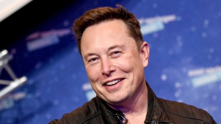 Musk amenaza con no consumar compra de Twitter por cuentas falsas y spam