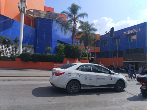 Se manifestaron con breve bloqueo frente a oficinas de Movilidad y Transporte