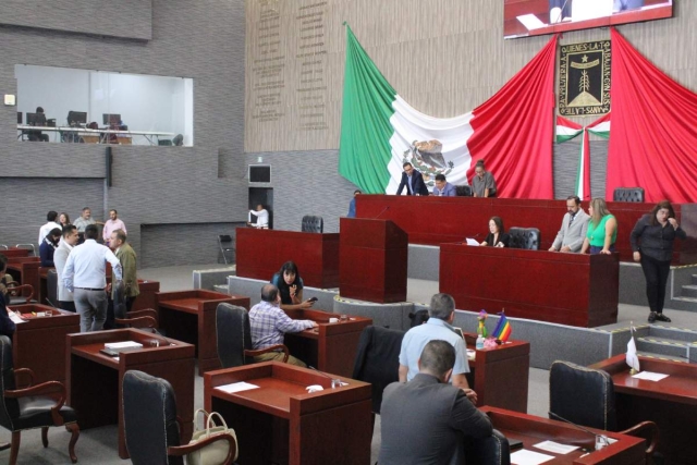 Cinco diputados locales buscan reelegirse