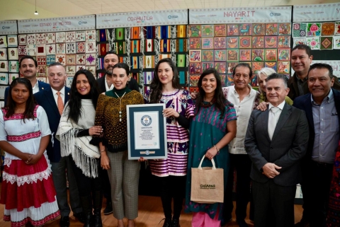 Morelos contribuye al R&eacute;cord Guinness de la exposici&oacute;n de bordados y tejidos m&aacute;s grande del mundo