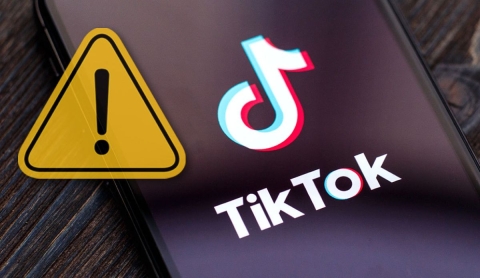 ¡Alerta para padres! Niña en coma tras explosión de juguete por un reto de TikTok