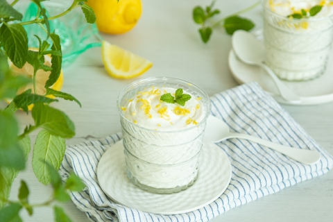 Mousse de limón fácil y rápido con 4 ingredientes