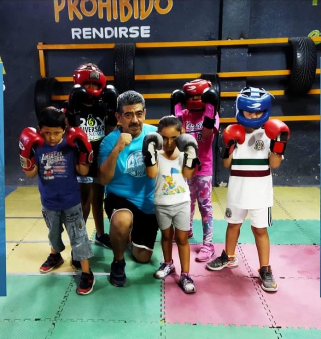 Con boxeo combaten adicciones